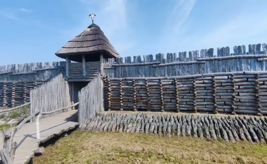 Janowiec Wielkopolski - Co zobaczyć? Spokojny dzień na Pałukach