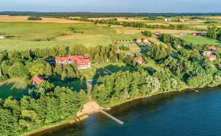 Domki nad wodą Mikołajki - Jak wybrać bez przepłacania?