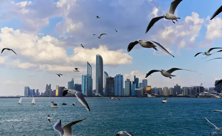 Corniche Abu Zabi - Przewodnik po atrakcjach i plaży