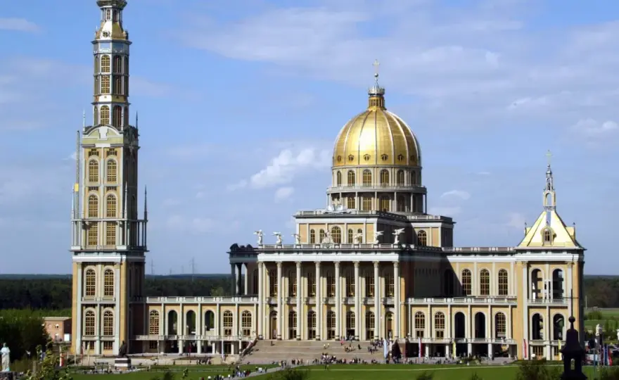 Licheń 2026 - Jak wybrać idealny termin wydarzeń?