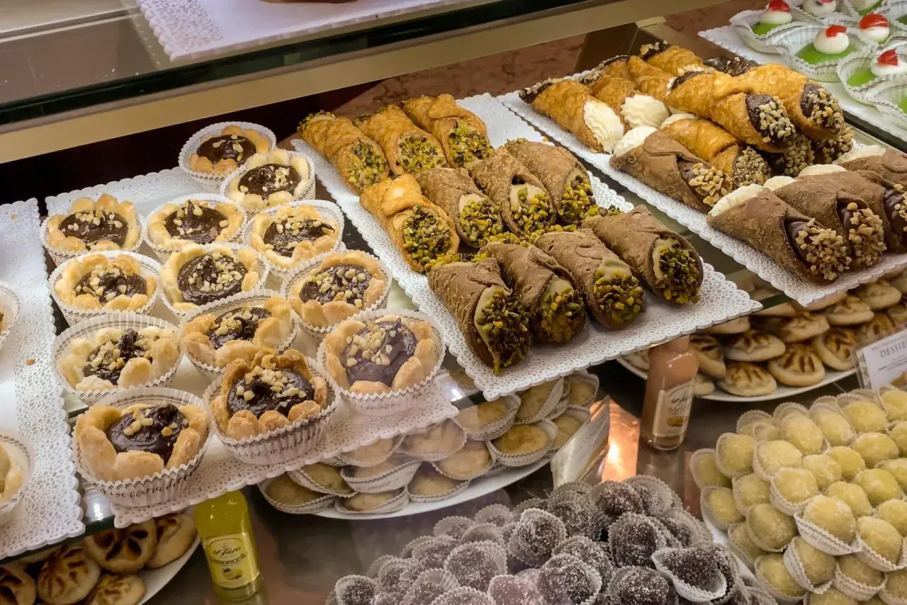 Taormina gdzie zjeść: najlepsze restauracje i lokalne smaki