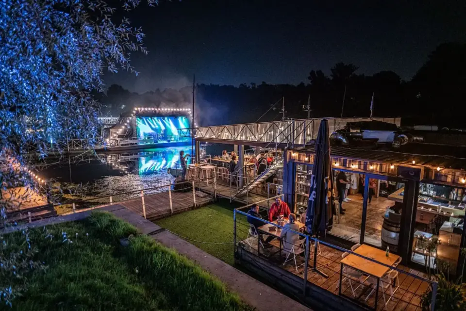 Nietypowe restauracje w Warszawie na wyjątkowy wieczór